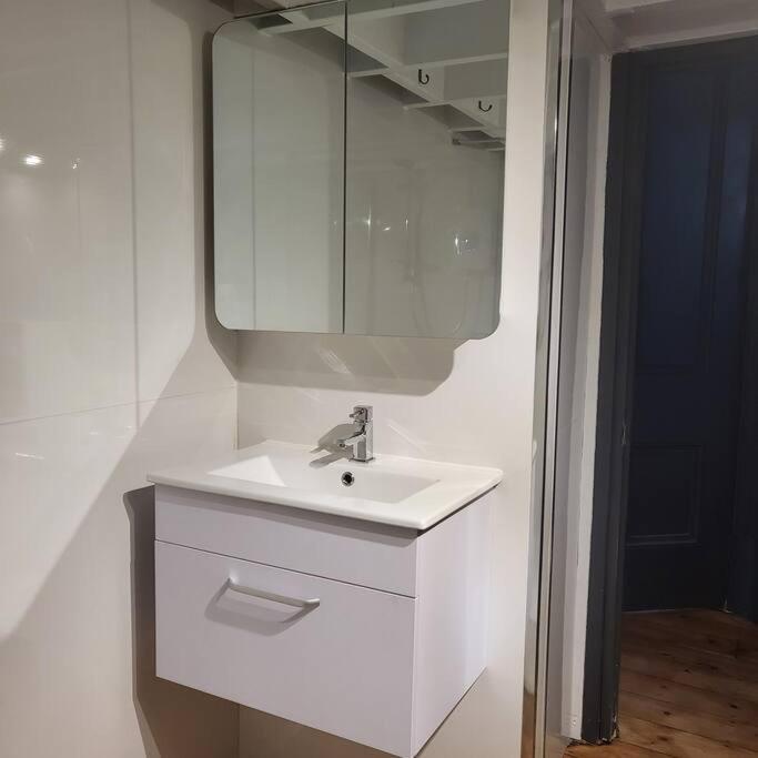 21 Mini Loft Apartment - Great Location - Comfy King Size Bed 브라이턴 외부 사진